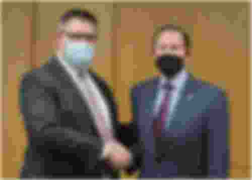 Day Kimball Healthcare CEO Kyle Kramer and U.S. Senator Richard Blumenthal